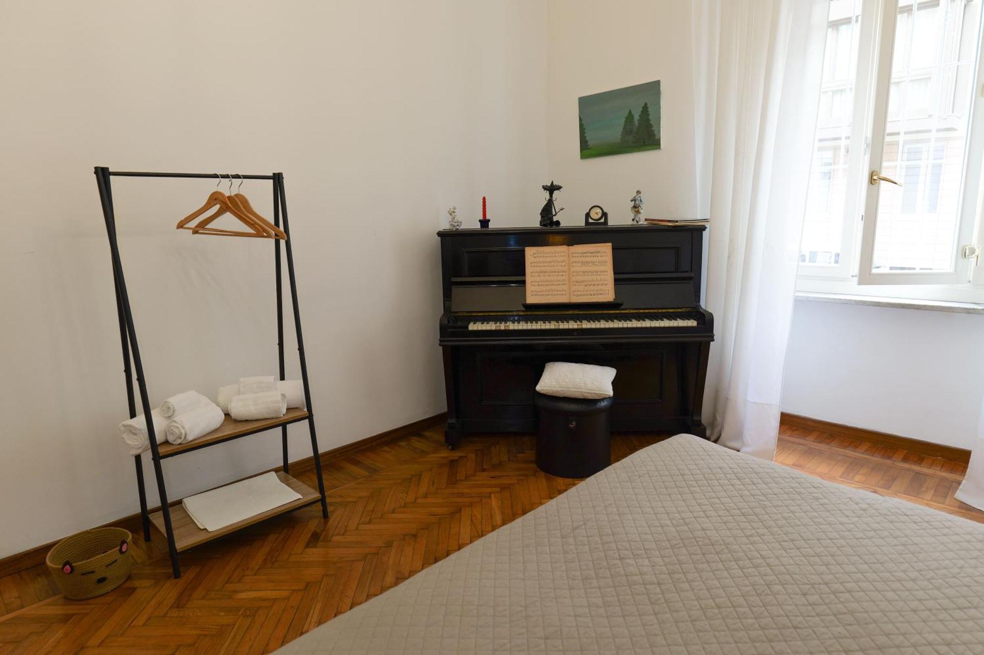 Coli'S House Bed & Breakfast Turin Bagian luar foto