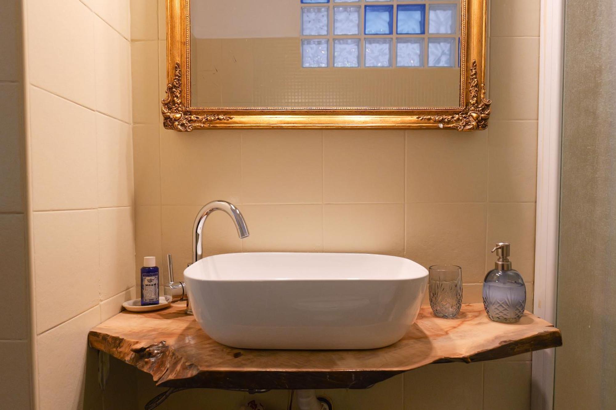 Coli'S House Bed & Breakfast Turin Bagian luar foto